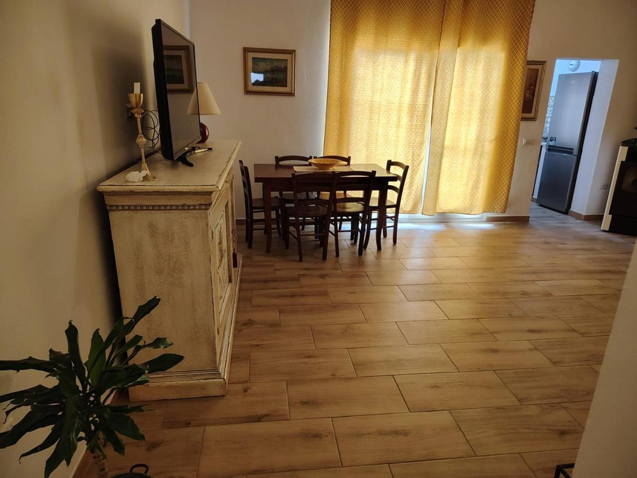 Casa Emma Apartment Cabras Bagian luar foto
