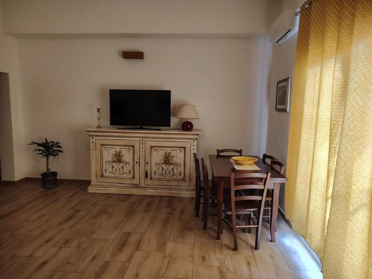 Casa Emma Apartment Cabras Bagian luar foto